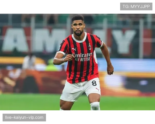 AC米兰中场缺少关键连接点，组织推进效率受限