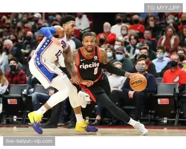 利拉德挡拆制造空间提升三分效率击溃防守体系