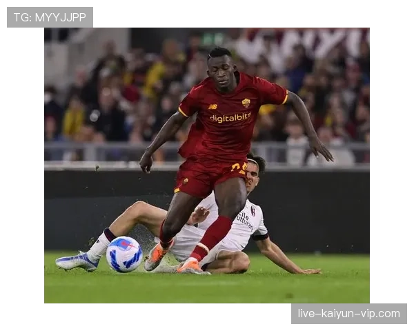 AC米兰防守体系崩塌？是争冠路上的致命隐患还是战术体系重建的信号？